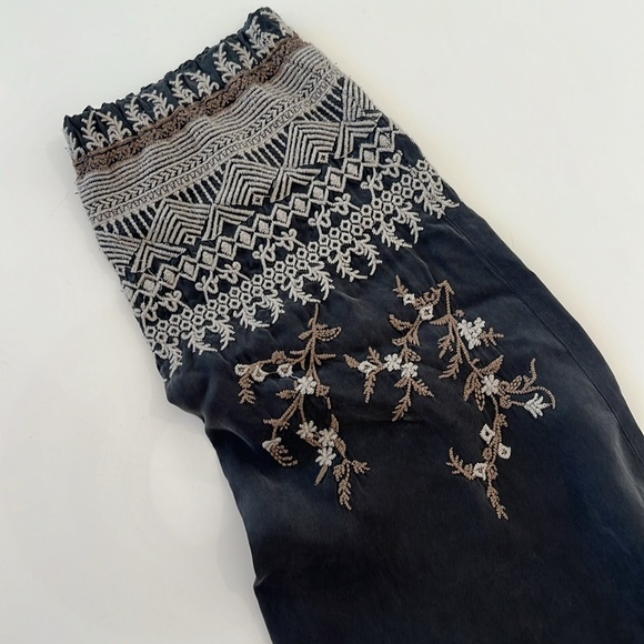 Johnny Was Embroidered Pants 👖 - Picture 7 of 10